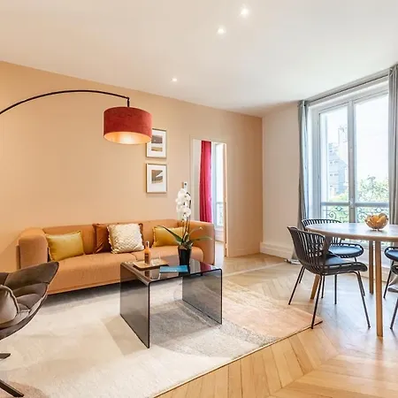 Apartment B3d 4pers Champs Elysees Wagram Arcdetriomphe Ac Paris